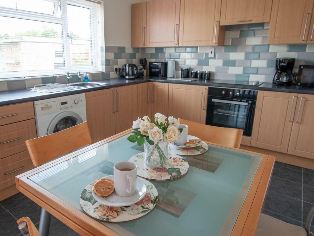 Holiday home Cwtch Y Coetir *